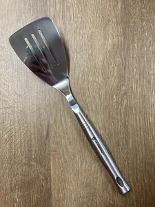 Revolution Slotted Turner LE CREUSET Stainless Steel NWT Tool Flat Spatula - Picture 1 of 7