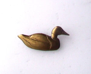 Men's BRASS TIE TAC WITH GOLD PLATED CHAIN - DUCK DESIGN- ANIMAL - Picture 1 of 2