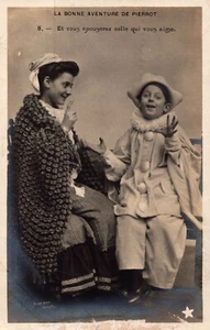 Payaso Pierrot La Bonne Aventure De Pierrot Vintage RPPC 03.77 - Imagen 1 de 2