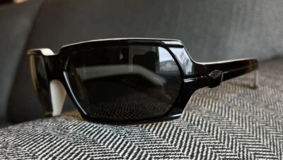 Smith BOOTLEG Polarized Sunglasses Black outside with Tan inside Grey lenses NEW - Image 1 of 4