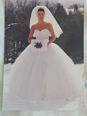 Beautiful custom made wedding dress size 0-2 with long sleeve top and veil - Image 1 of 4