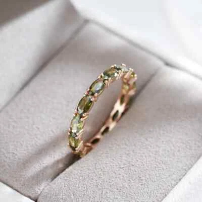 Anillo estilo circón oliva corte ovalado para niñas tono dorado diseño de fiesta suave Foto 1 de 4