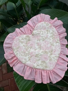 Heart Shaped Placemat - Party Table Decor - Cotton Table Mat - Picnic Mat - Picture 1 of 5