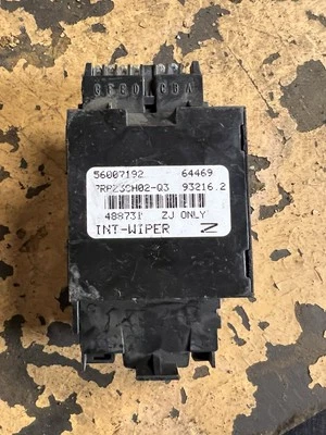 93 94 95 Jeep Grand Cherokee Jeep ZJ Intermittent Wiper Relay Module 56007192 - Image 1 of 4