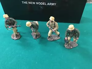 Das neue Modell Armee GFJ2 Wüstenfallschirmjäger Fallschirmjäger im Ruhestand 1:30 - Bild 1 von 3