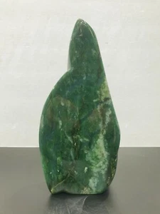 Escultura de jade nefrita forma libre decoración piedra preciosa pulida - Imagen 1 de 15