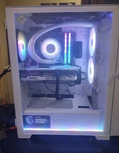 Prebuilt Gaming PC / No GPU Or CPU - Picture 1 of 2