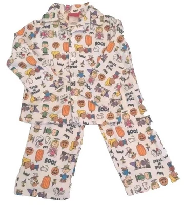 Pijama infantil Peanuts Halloween tamanho 4 conjunto de duas peças resistente a chamas novo - Imagem 1 de 3