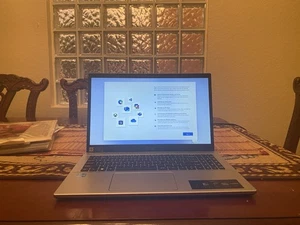Acer Aspire 3 15.6" Laptop (Intel i5-1135G7, 12GB RAM, 512GB SSD) (A315-58-56K7) - Picture 1 of 4