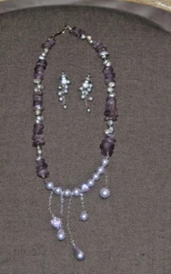 Svarowski Kristalle Halskette und Ohrringe, lila, Amethyst, Wasserperlen, neu - Bild 1 von 4