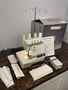 Toyota Model 6700 3/4 Thread Overlock Machine - Sewing Machine Tested/Good cond - Picture 1 of 13