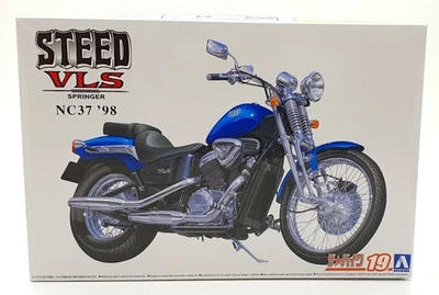 Aoshima 1/12 Scale Unbuilt Kit 66089 - 1998 Honda Steed VLS Springer NC37 Bike - Image 1 of 4