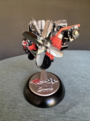Литой под давлением двигатель Franklin Mint Corvette 283 V-8 с впрыском топлива масштаб 1:6 * - Изображение 1 из 4