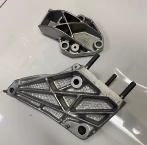Peugeot 205 & 309 GTI Motorhalterung und Motoraufhängungsbrücke (nass gestrahlt) - Bild 1 von 5