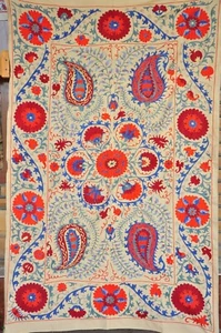 Suzani Table Runner, Uzbek Almond Flower Embroidery, Handmade, Silk/Cotton, Red - Picture 1 of 11