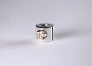 Pandora Sterling Silver & 14K Gold Plated Two Tone Flower Clip Charm 790140 - Picture 1 of 3