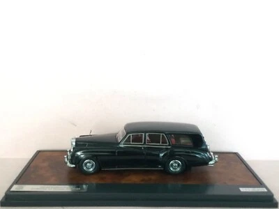 Matrix 1:43 Bentley S2 Harald Radford Estate 1959 Black Modell Nr: MX 40201-101 - Image 1 of 4