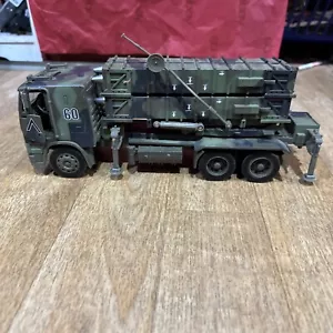 Camion lanciamissili Patriot 1998 New-Ray Freightliner FLB COE scala 1/32 - Foto 1 di 12