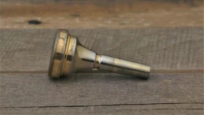 Denis Wick 9BS Gold Small Shank Trombone Mouthpiece #TRO017 - Image 1 of 4