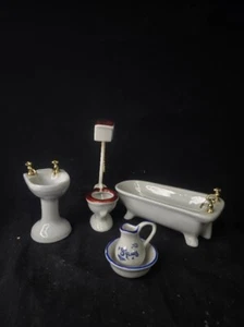Bathroom Set Dollhouse Miniature Realistic - Picture 1 of 4