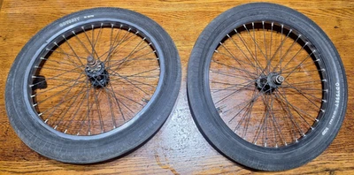 Ruedas para bicicleta BMX Sunday Primer de 20 pulgadas, neumáticos Odyssey (USADOS, SIN DEVOLUCIONES) Foto 1 de 4