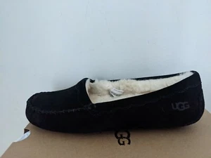 Ugg Australia Womens Scalloped moccasin Size 8 NIB - Picture 1 of 6