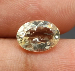 Piedra preciosa de berilo amarillo natural de 2,05 quilates con forma ovalada de 10,1 x 7,4 mm - Imagen 1 de 6