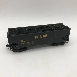 Kadee Norfolk & Western 2-Bay Hopper with Coal HO Scale 3655 - Picture 1 of 12
