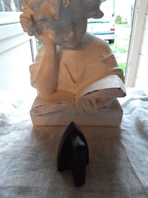 Petit Fer à Repasser Ancien Dentelière Miniature Fer Forgé, fonte, vitrine - Photo 1/4