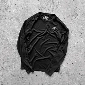 Camiseta deportiva de entrenamiento New Balance gris manga larga para hombre logotipo reflectante talla - S - Imagen 1 de 5
