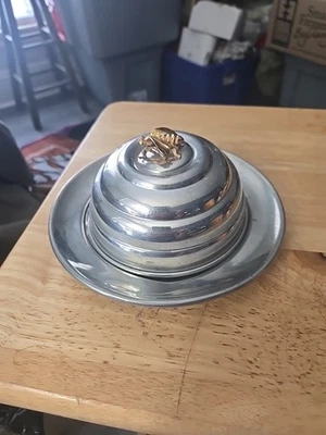 Prato de manteiga banhado a prata vintage com acabamento de abelha - Imagem 1 de 2