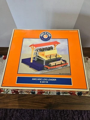 LIONEL O Gauge Operating Log Loader with Controls and box!! - Image 1 of 4