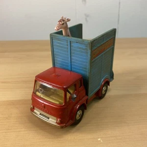 Corgi Toys Bedford Tractor Unit Chipperfield Circus Vintage Toy Truck w Giraffe - Picture 1 of 9
