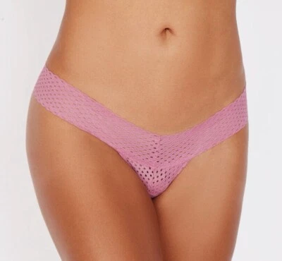 Nuevo con etiquetas Tanga Frederick's Of Hollywood Abby Rose Malla Brezo Rosa 1X Foto 1 de 4