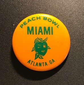 Miami Peach Bowl Atlanta GA. College University Vintage Pinback Botón 1 1/2". - Imagen 1 de 3