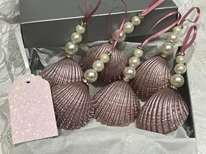 HANDMADE LUXURY HAND PAINTED ROSE GOLD SEA SHELL ORNAMENTS x 6 GIFT BOX & TAG - Picture 1 of 9