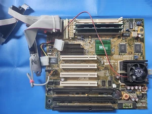 Mainboard SP97-V/SIS 5598 + ATI 3D Rage II + 4 MB + 16MB RAM + Pent. MMX 200Mhz - Bild 1 von 12