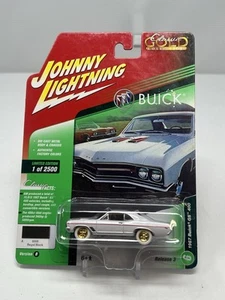 Johnny Lightning 1967 Buick GS 400 White Lightning - Picture 1 of 5