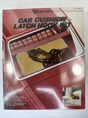 De Colección Retro Nuevo de Lote Antiguo Sellado Vogart Gancho Gancho Alfombra Kit Cojín Coche MANOS REZANDO #4944 Foto 1 de 4