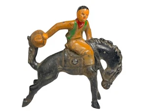 Vtg GREY IRON VINTAGE LEAD FIGURE  12M COWBOY MOUNTED ON HORSE - HAT  #50 - Picture 1 of 6