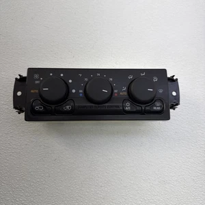 2002 Cadillac Escalade Temperature Computer Climate Control Panel OEM 15072169 - Picture 1 of 19