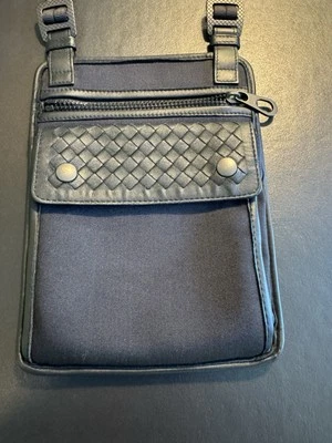 Bottega Veneta单肩包迷你小包旅行黑色皮革黑色帆布  — 第 1/4 张图片