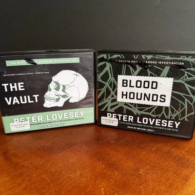Lot: 2 Peter Lovesey Audio Book CD Peter Diamond Investigation 4 6 Bloodhounds - Image 1 of 4