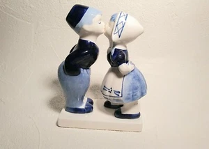 Delfts blaue handbemalte Junge & Mädchen küssendes Paar Holland Figur. Kostenloser Versand - Bild 1 von 10
