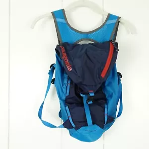 Zaino Patagonia Nine Trails 15L blu e rosso corsa escursionismo giorno leggero - Foto 1 di 9