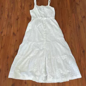 GAP eyelet maxi dress white. Size 6 - Picture 1 of 6