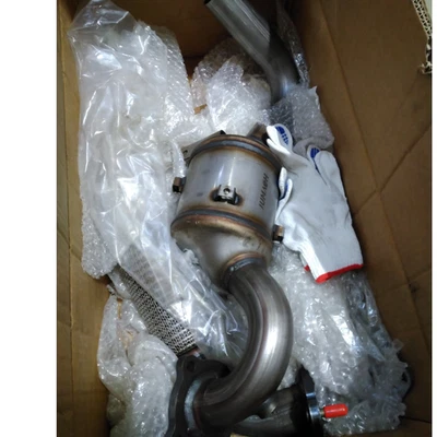 Catalizzatore per Ford C-Max II Focus III Mondeo Transit CM515E211CF usato - Immagine 1 di 4