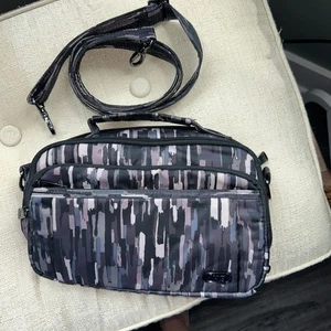 Lug Scoop Small Crossbody W/ Handle-Riverwalk Black multiple compartments RFID - Picture 1 of 13