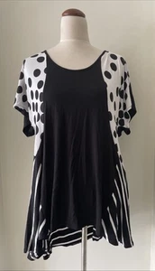 TS TAKNG SHAPE PRETTY BASICS Natural Spotty Days Top B&W Size XS (14-16) - Picture 1 of 3
