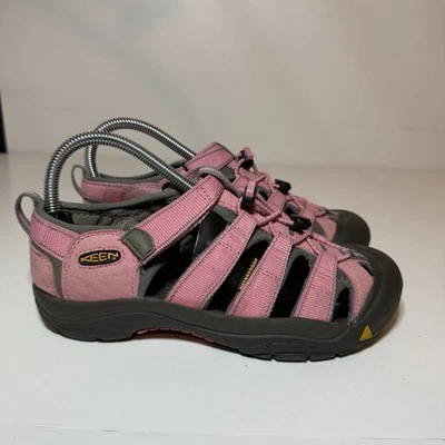 Sandálias femininas Keen Newport tamanho 5 rosa macio impermeável ao ar livre biqueira - Imagem 1 de 4